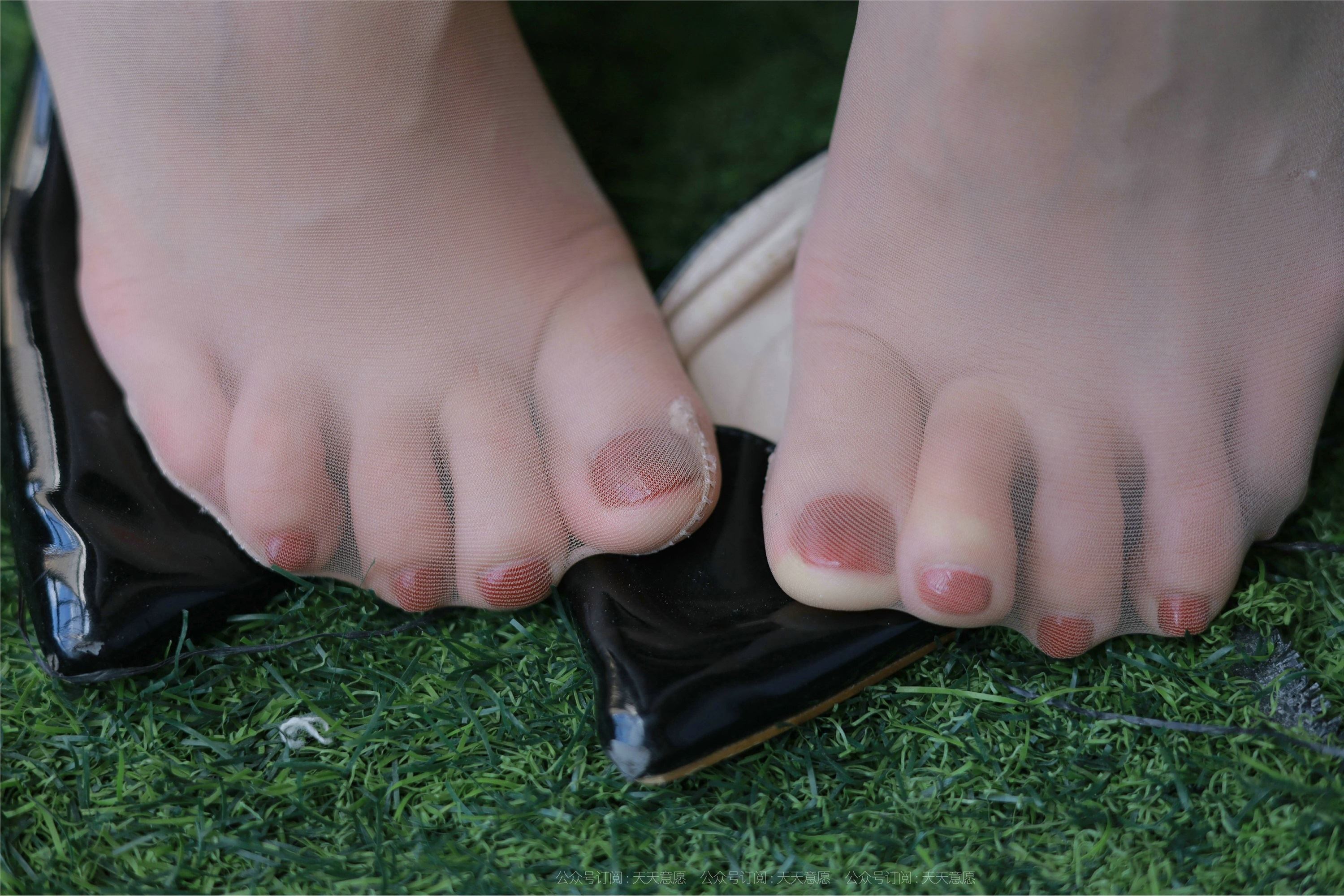 IESS异思趣向  2021.08.23 丝享家898：小七《一字肩短裙》